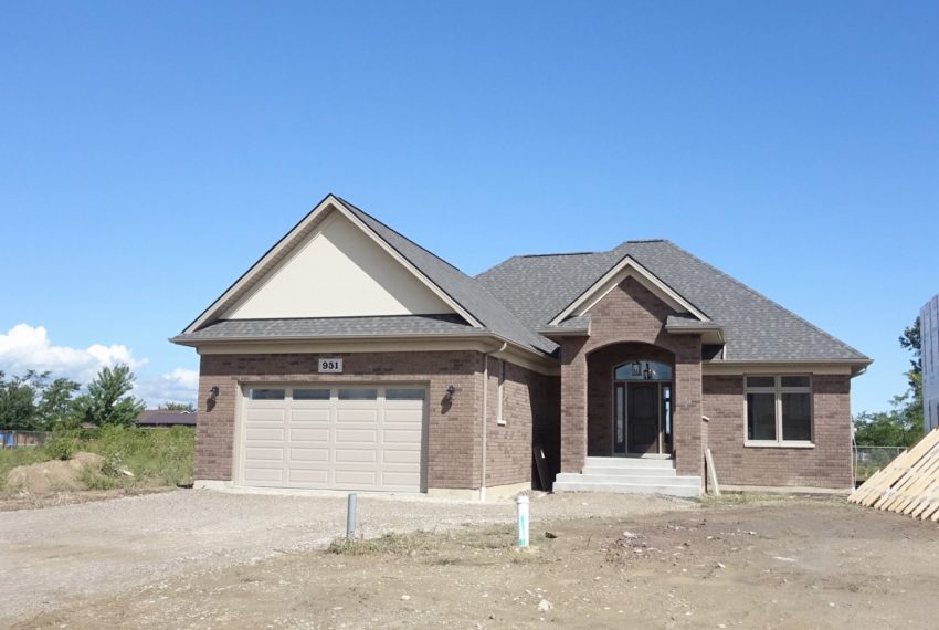951 Westwood Drive - Lakeshore, Ontario Home For Sale