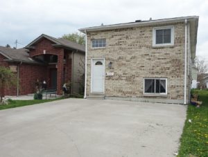 2 Bedroom 1 Bath Detached Home For Sale Tecumseh Ontario