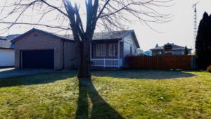 3 Bedroom 2.5 Bathroom Home For Sale