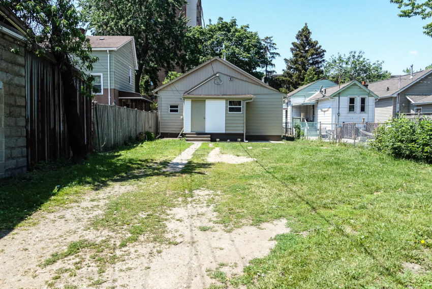 478-480-glengarry-ave-32