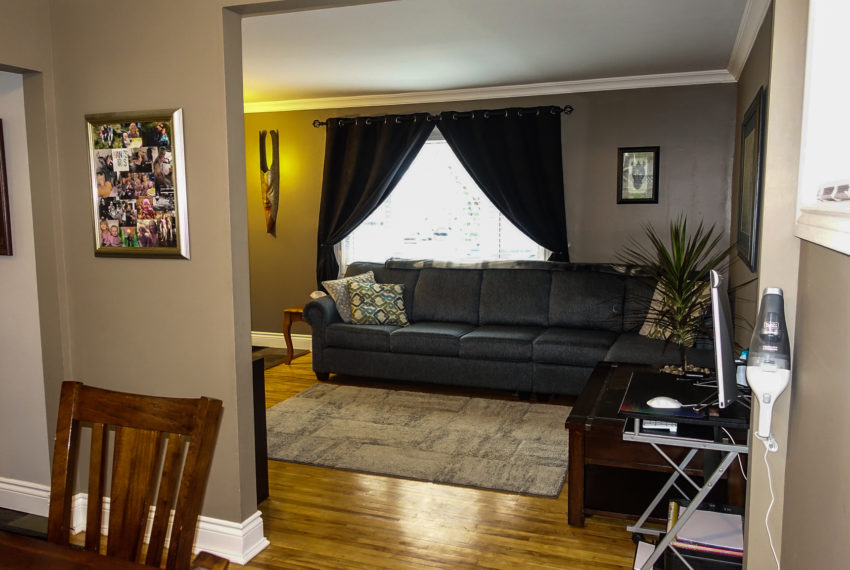 1550 Ellrose-14