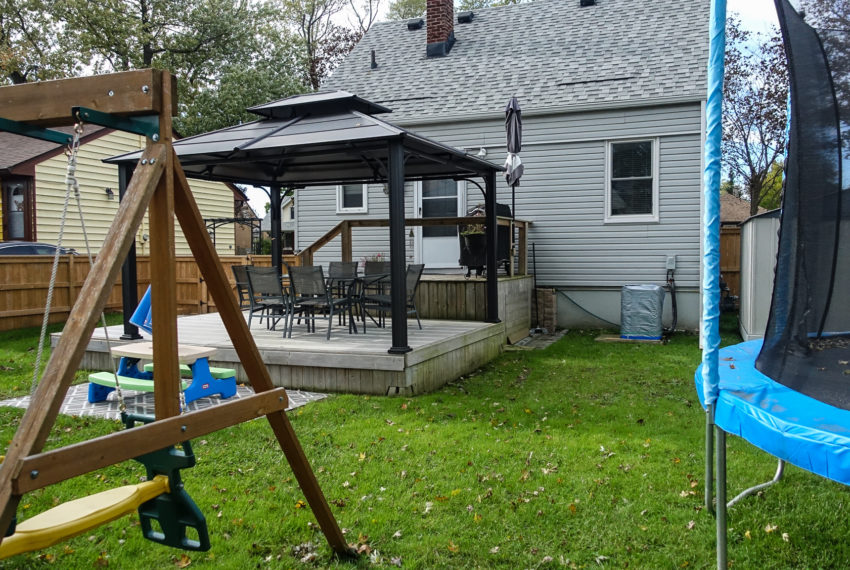 1550 Ellrose-32