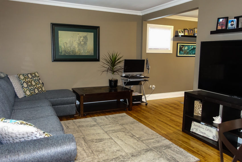 1550 Ellrose-5