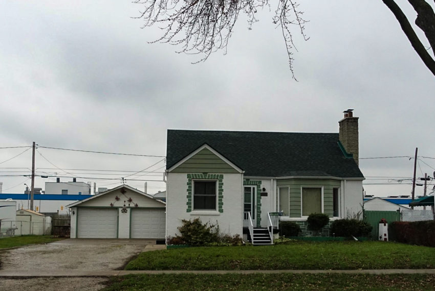2563 Alexis Road Home for Sale in Windsor, ON
