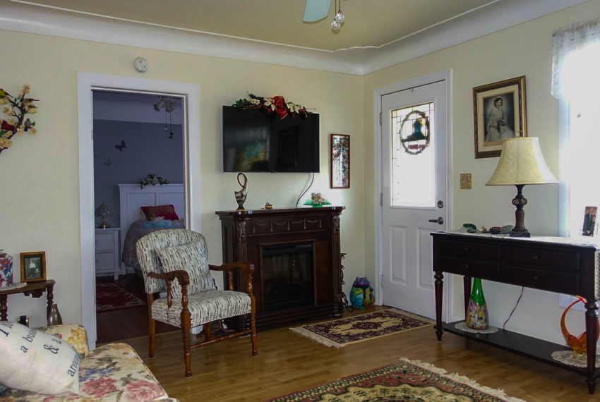 2589 Chandler rd-8